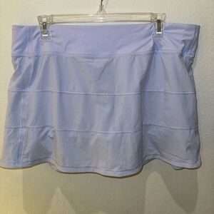 Lulu lemon pace rival skirt
Size 12